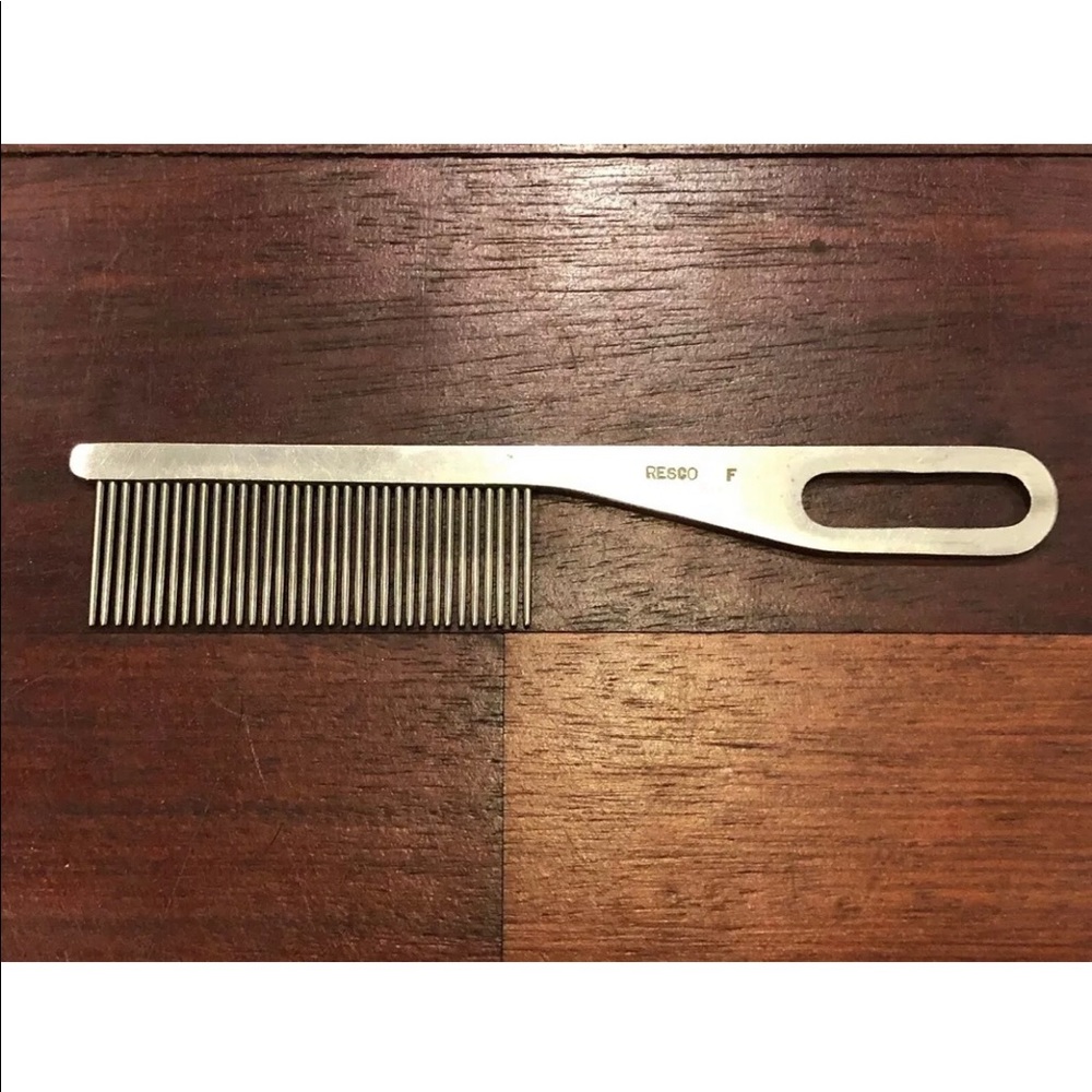 Vintage Resco F Grooming Comb